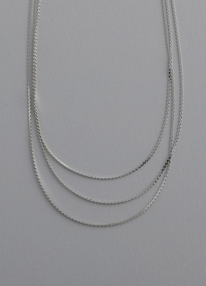 スネークチェーン3連ネックレス (SV) Teilen