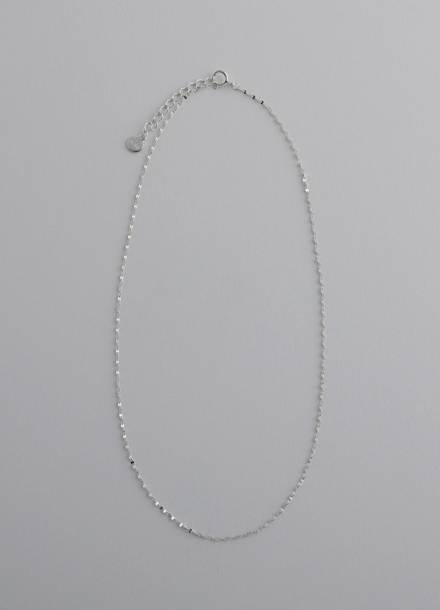 ペタルチェーンネックレス (シルバー925、16KGP) Teilen
