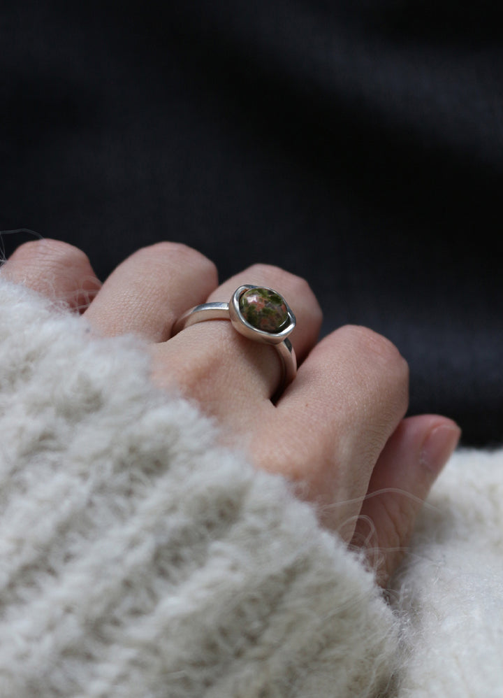 SALE ラウンドジェムストーンリング (13号) Toii