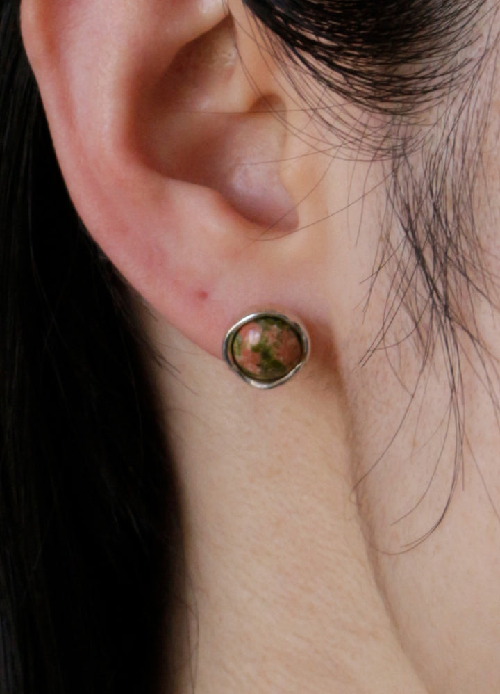 SALE ラウンドジェムストーンピアス (SV) Toii