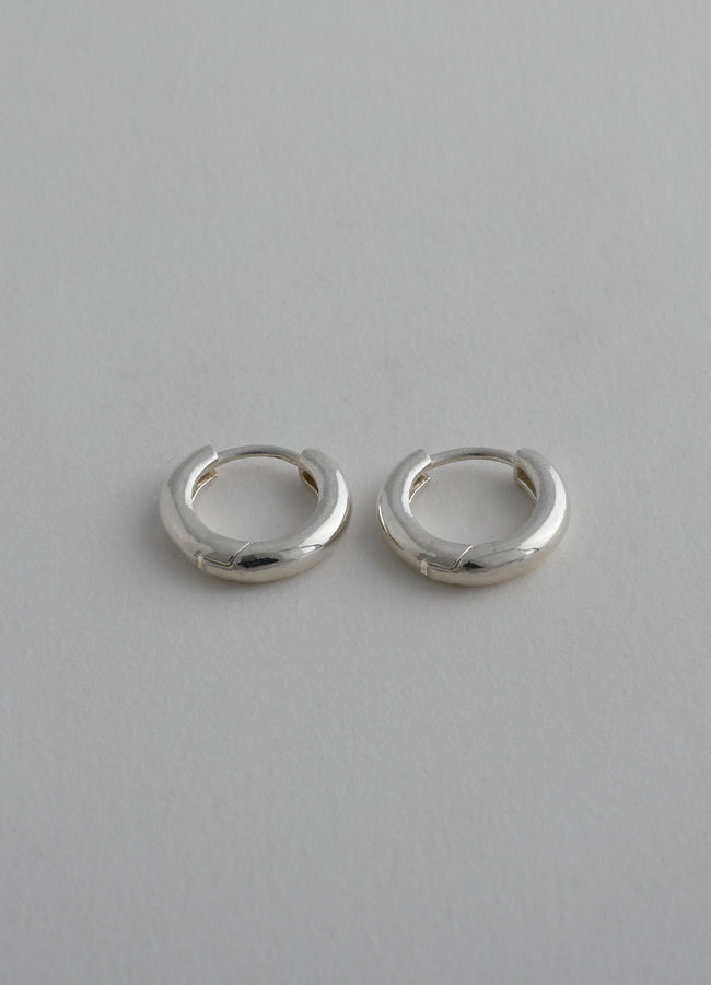ニートフープピアス 15㎜(シルバー925) Teilen ユニセックス| whoseA