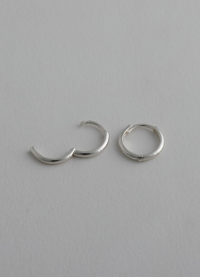 ニートフープピアス 10㎜ (SV) Teilen