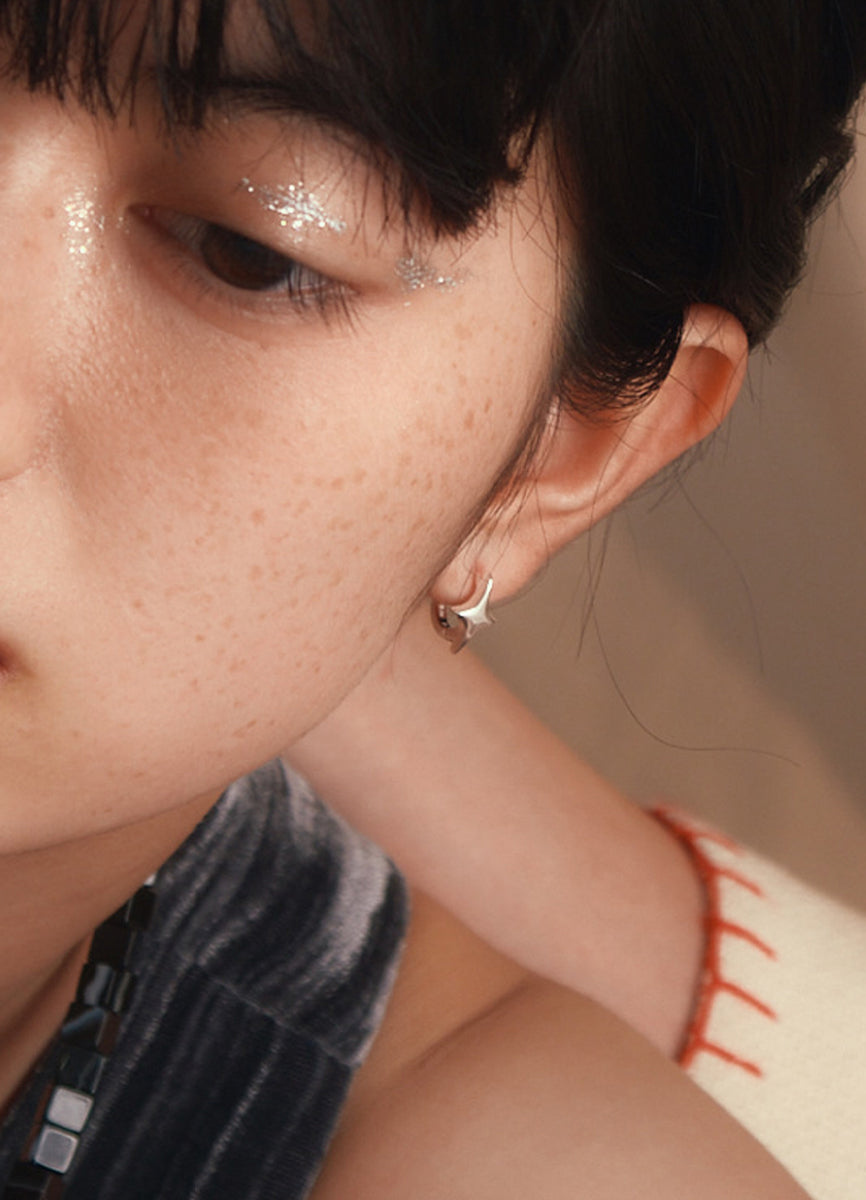 4ポイントスターピアス(SV) Teilen