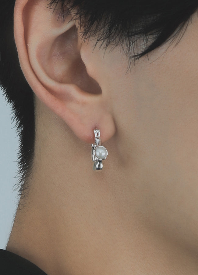 ドゥロワー su スウ パールピアス Pt999フレッシュウォーターパール/ダイヤモンドピアス