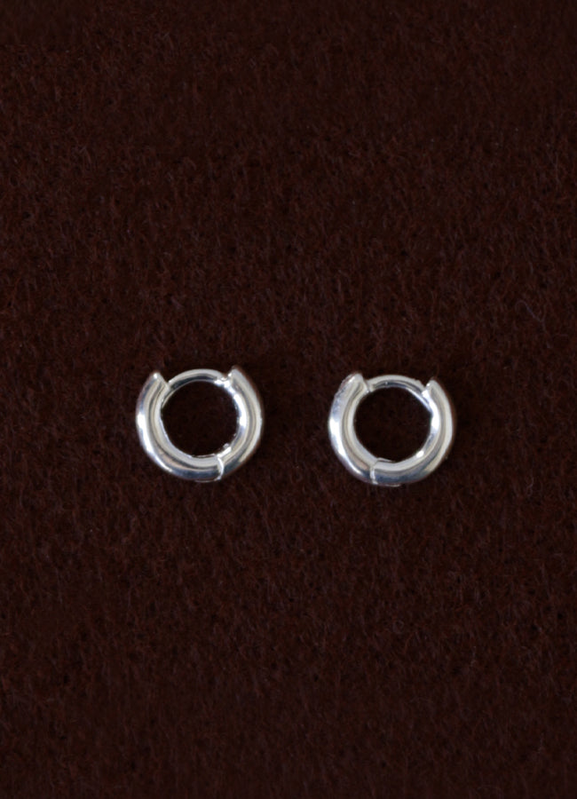 サークルミニフープピアス8mm Teilen