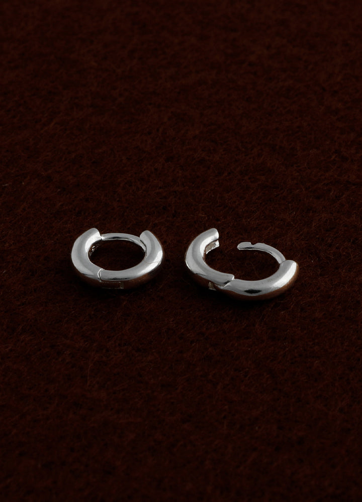 サークルミニフープピアス8mm Teilen