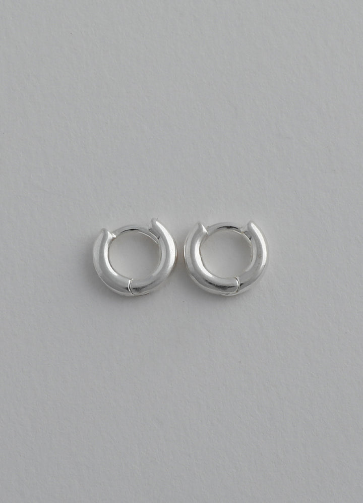 サークルミニフープピアス8mm Teilen