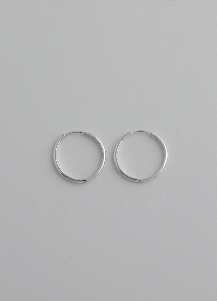 ニートフープ20ピアス (シルバー925) Teilen ユニセックス | whoseA