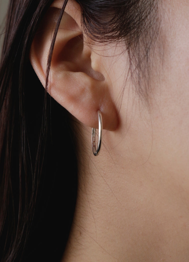 YASHOYA　ネックレス　ピアス ジョーヌ］ピアス ダイヤ 0.15ct×2 SQ PT – AYAKO SAKURAI（櫻井 彩子