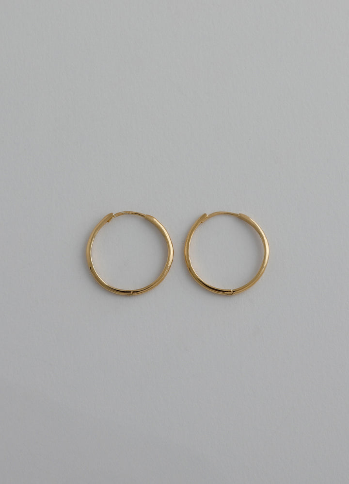 ニートフープピアス(20mm/16KGP) Teilen