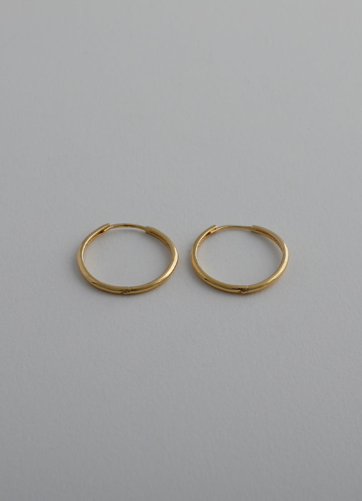 ニートフープピアス(20mm/16KGP) Teilen