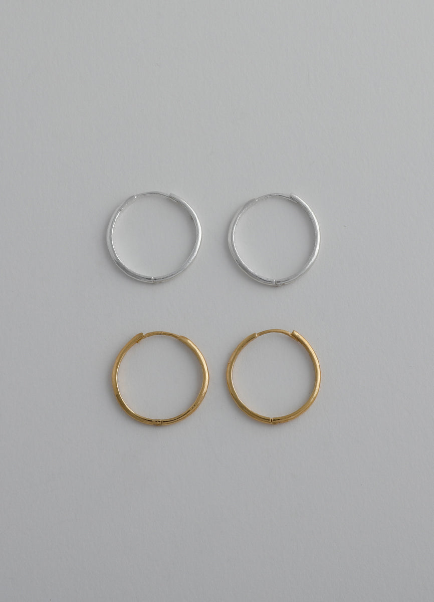 ニートフープピアス(20mm/16KGP) Teilen