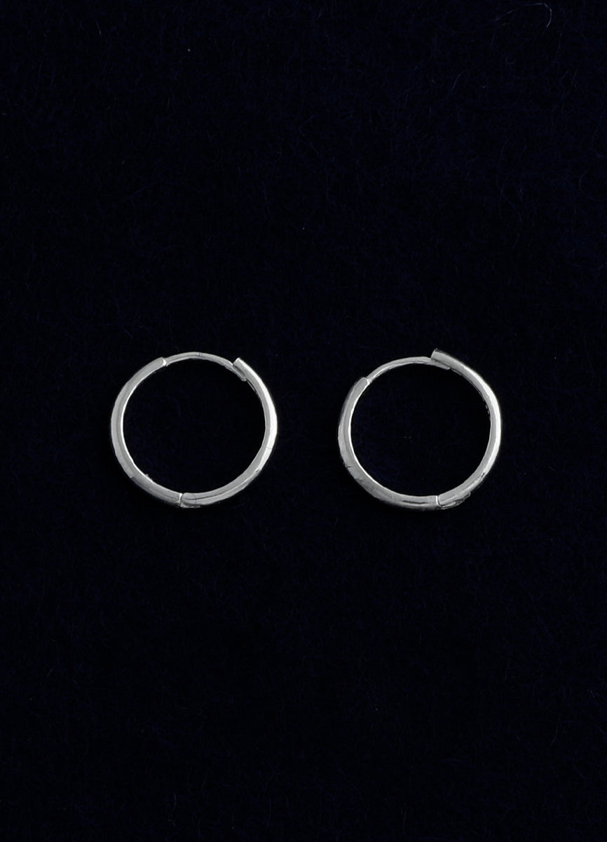 ニートフープピアス2（15mm/ SV) Teilen