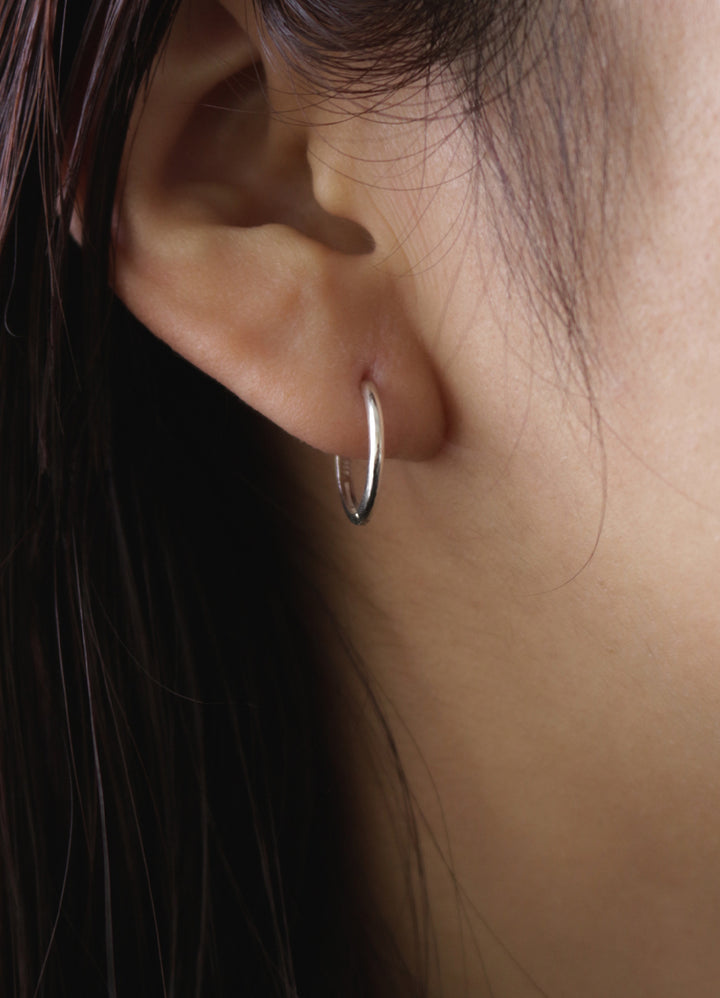 ニートフープピアス2（15mm/ SV) Teilen