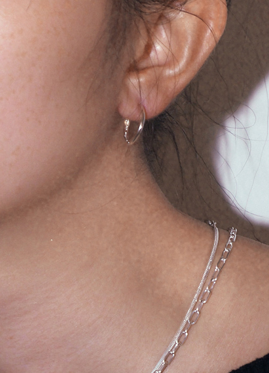 ニートフープピアス2（15mm/ SV) Teilen