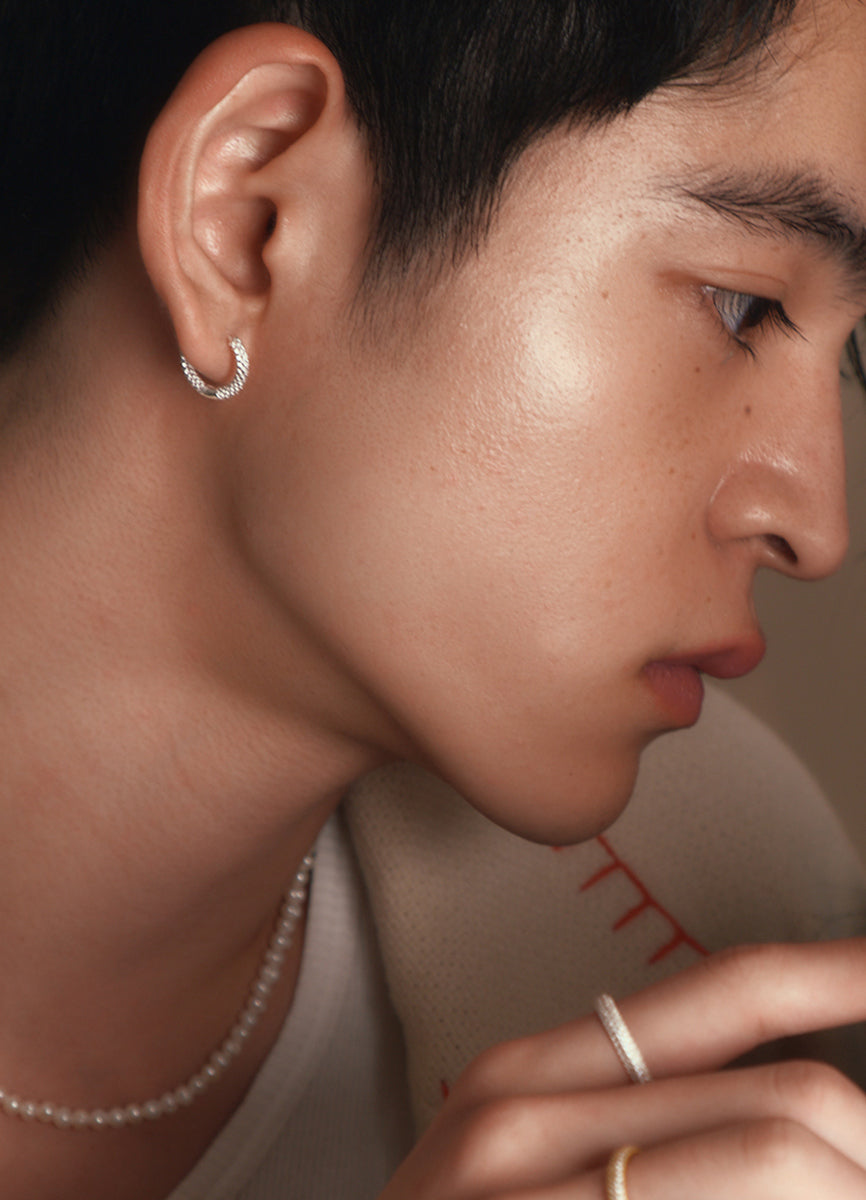 スターミニフープピアス (SV) Teilen