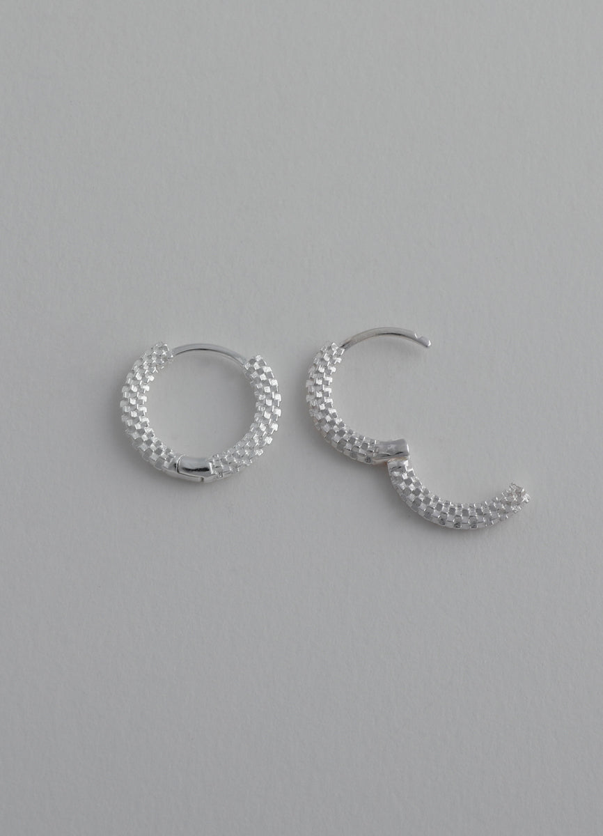 スターミニフープピアス (SV) Teilen