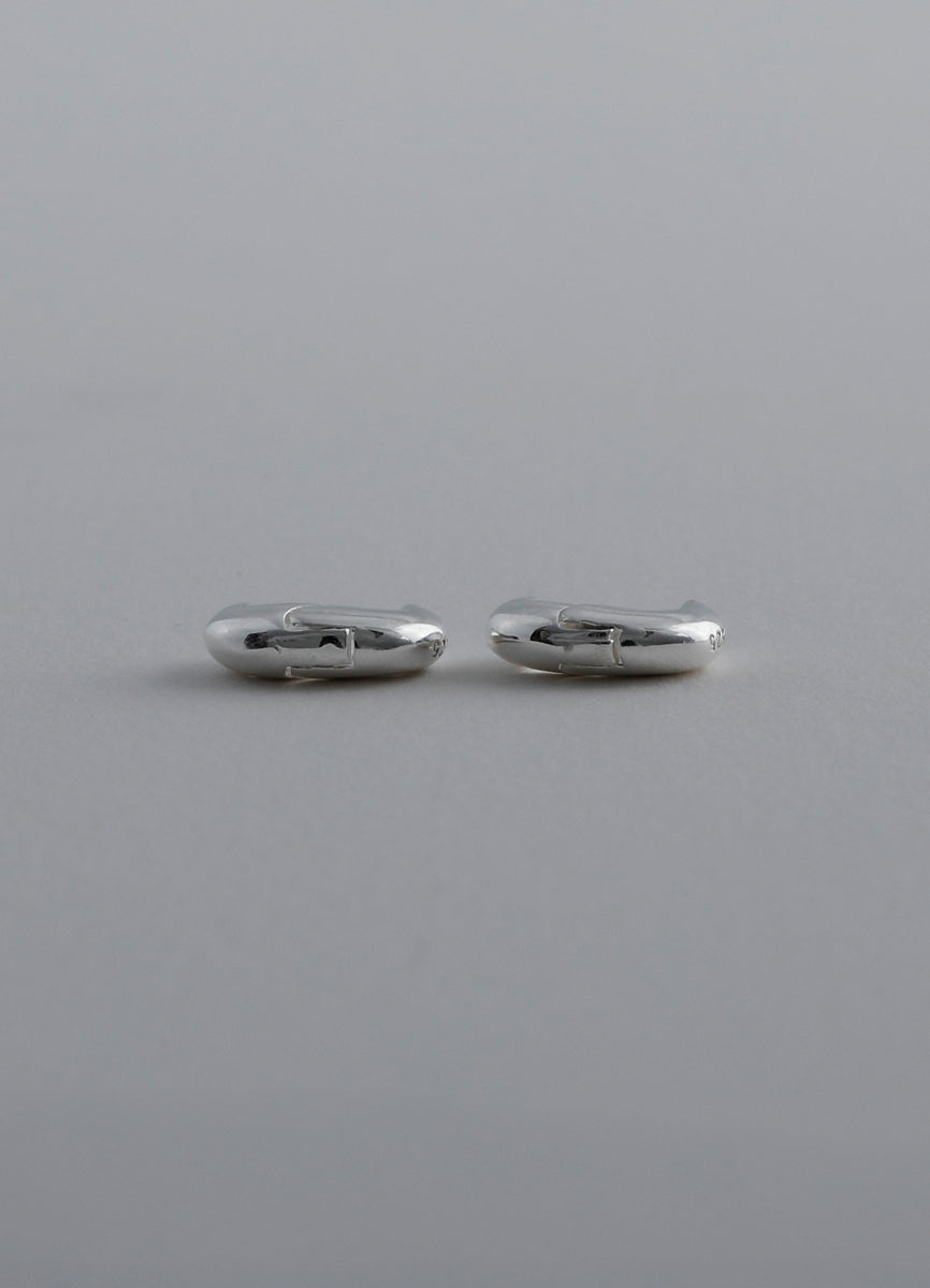 エリプスフープミニピアス (シルバー925) MATOI