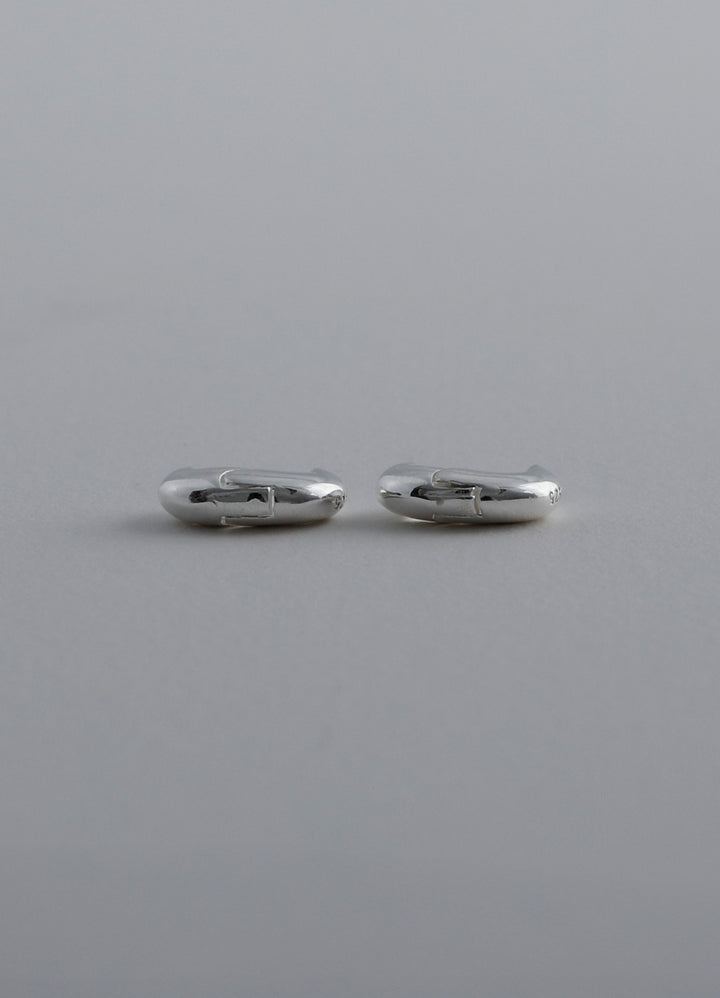 エリプスフープミニピアス (シルバー925) MATOI