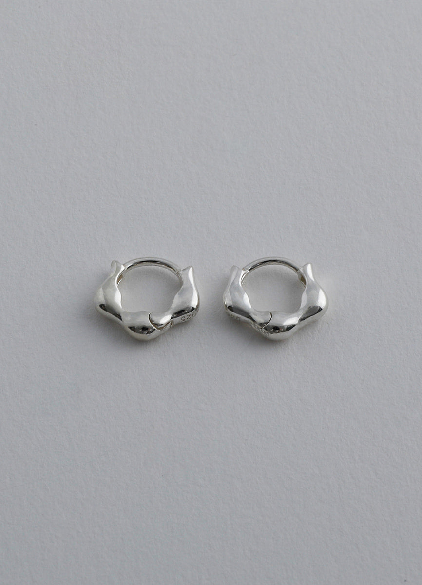 ピラーフープピアス (シルバー925) MATOI