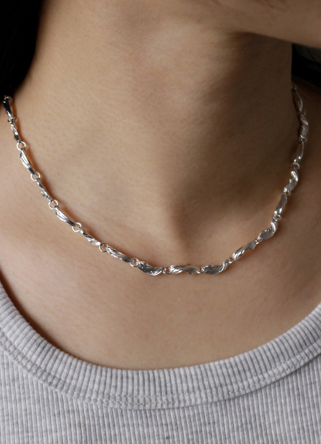 アンジュレーションネックレス (BS) MATOI | whoseA (フーシー