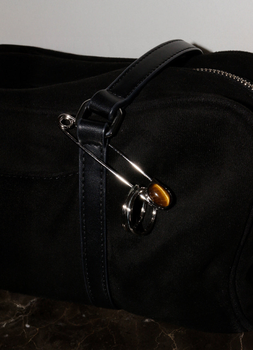 ピン型キーチャーム