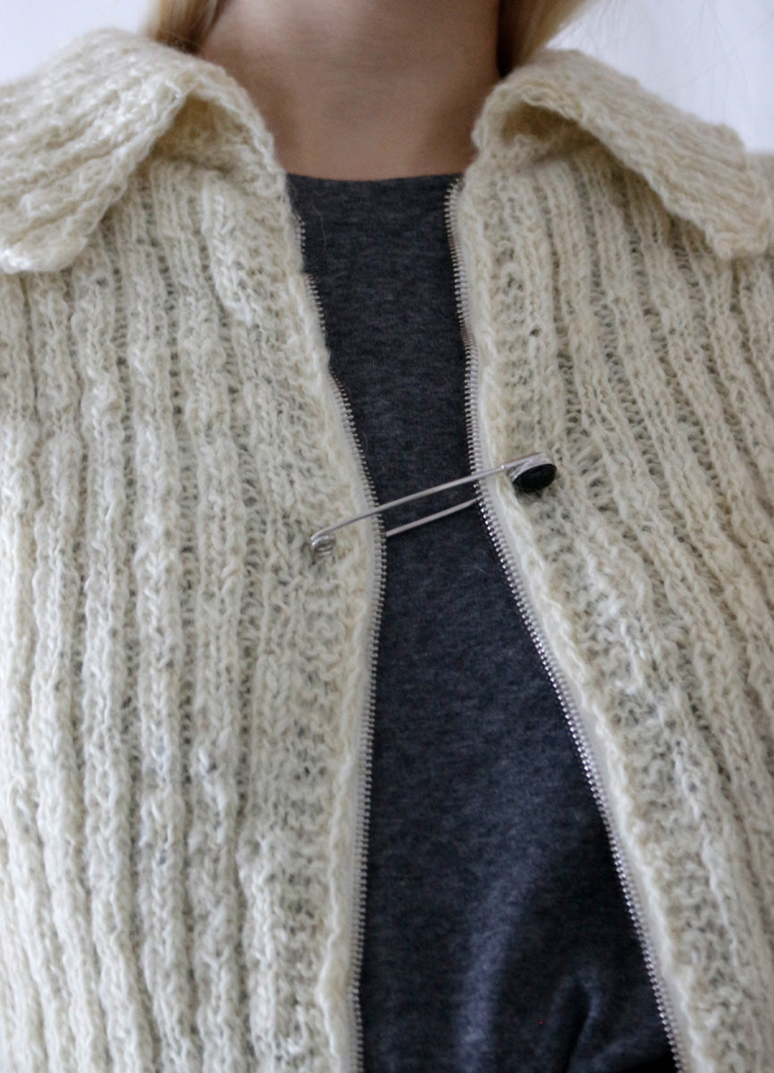 ピン型キーチャーム