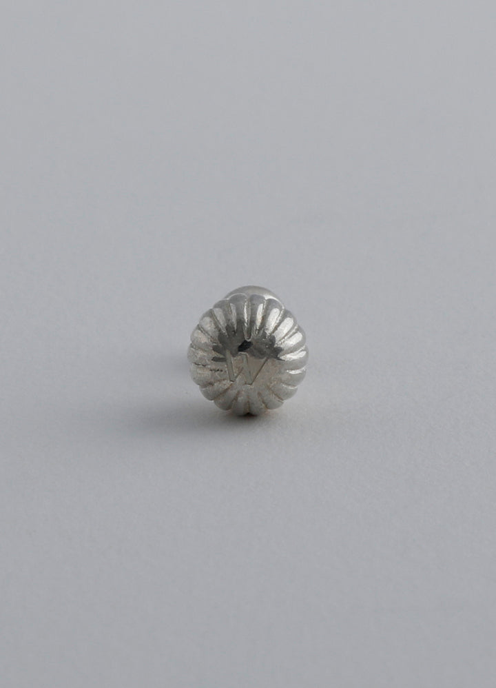 スタッブワンイヤーピアス 5mm(シルバー925) Teilen